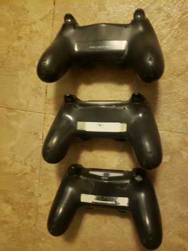 Lot of 3 Sony Playstation 4 Wireless PS4 Controllers FOR REPAIR OR PARTS
