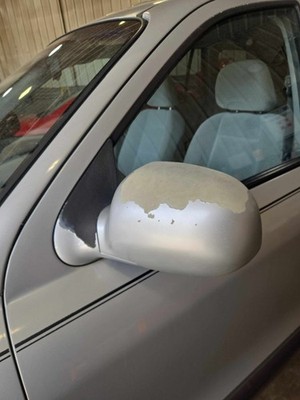 Used Left Door Mirror fits: HYUNDAI SANTA FE Left 05 06