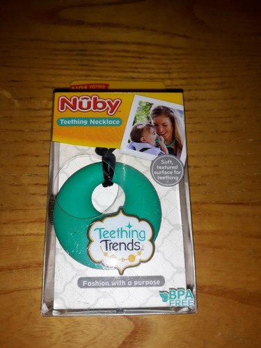Nuby Teething Trends Teething Necklace Teethable Mommy jewelry.  Color turqoiuse