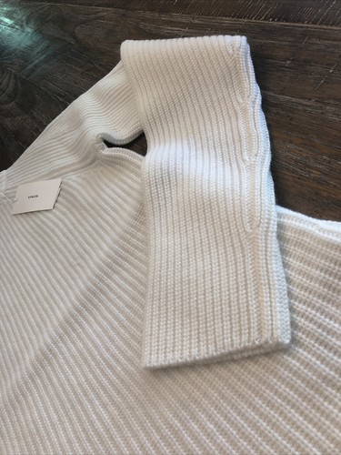 Pre-owned Vince Women's Shaker Rib Crew - Size S In White