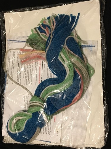 The Creative Circle 0849 Home Sampler 1434 Pink Iris Lot Of 2