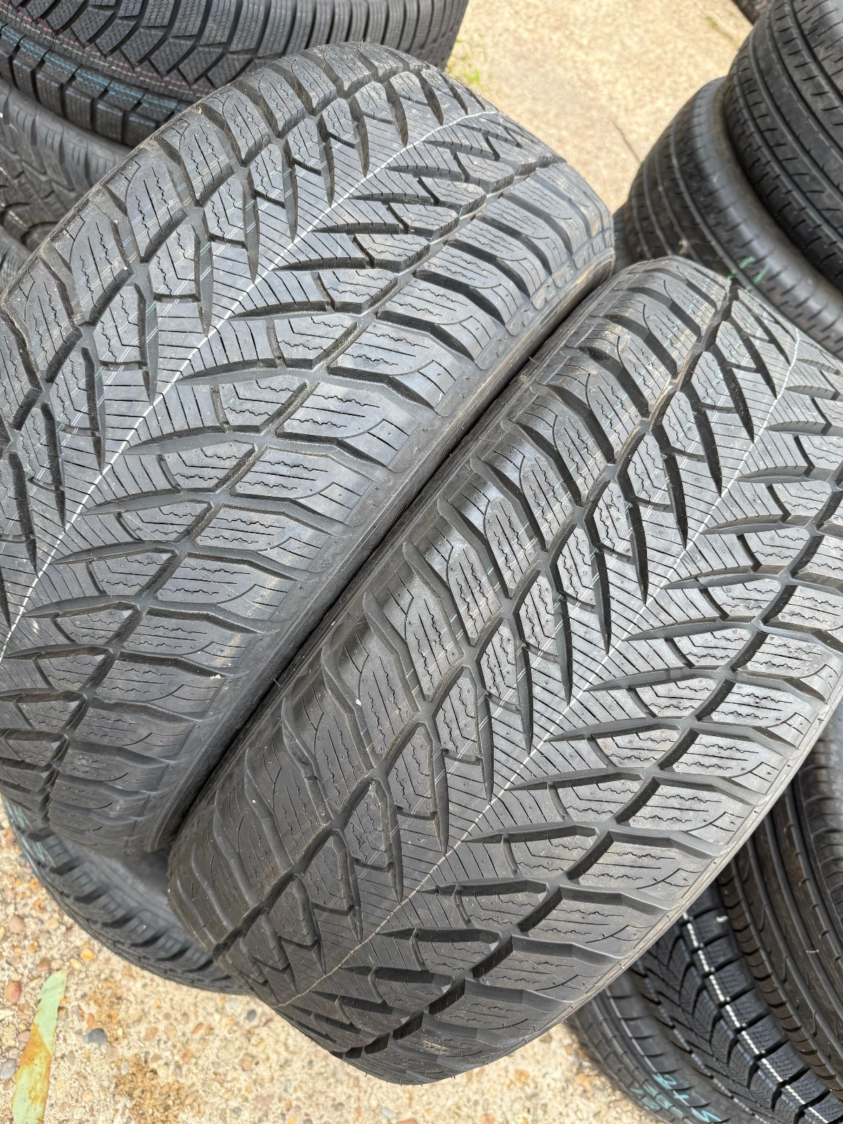 New 255 55 18 Goodyear, Winter, XL, M+S, 109H, x1 Tyre (F1_tyres) YD136