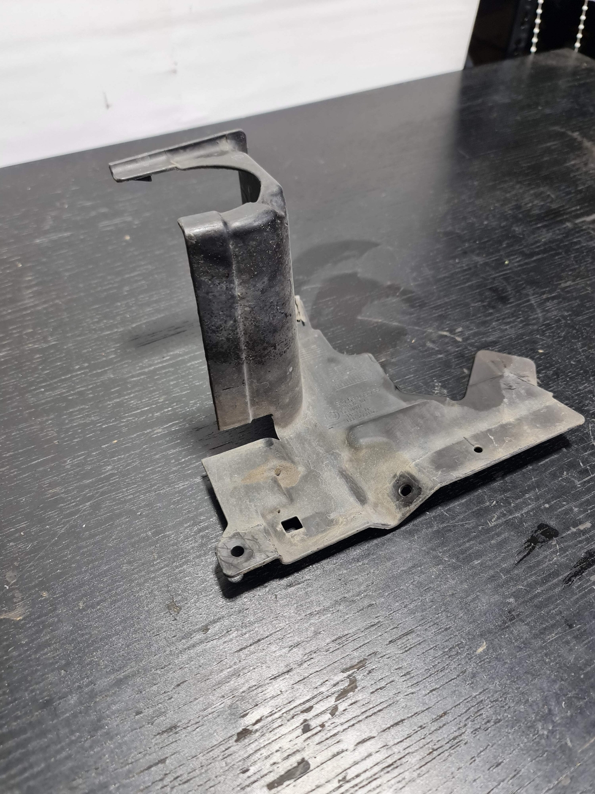 0 Bmw 2015-2020 51-75-8-055-739 51758055739 Cover Steering Assemblies Rear L image 3