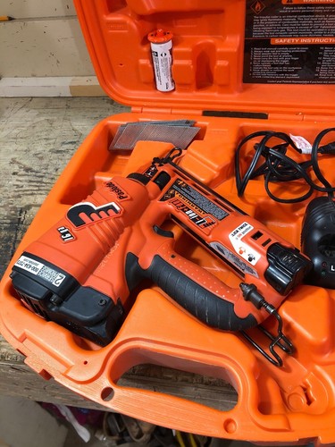 Paslode 902400 Angled Cordless Lithium Ion Finish Nailer