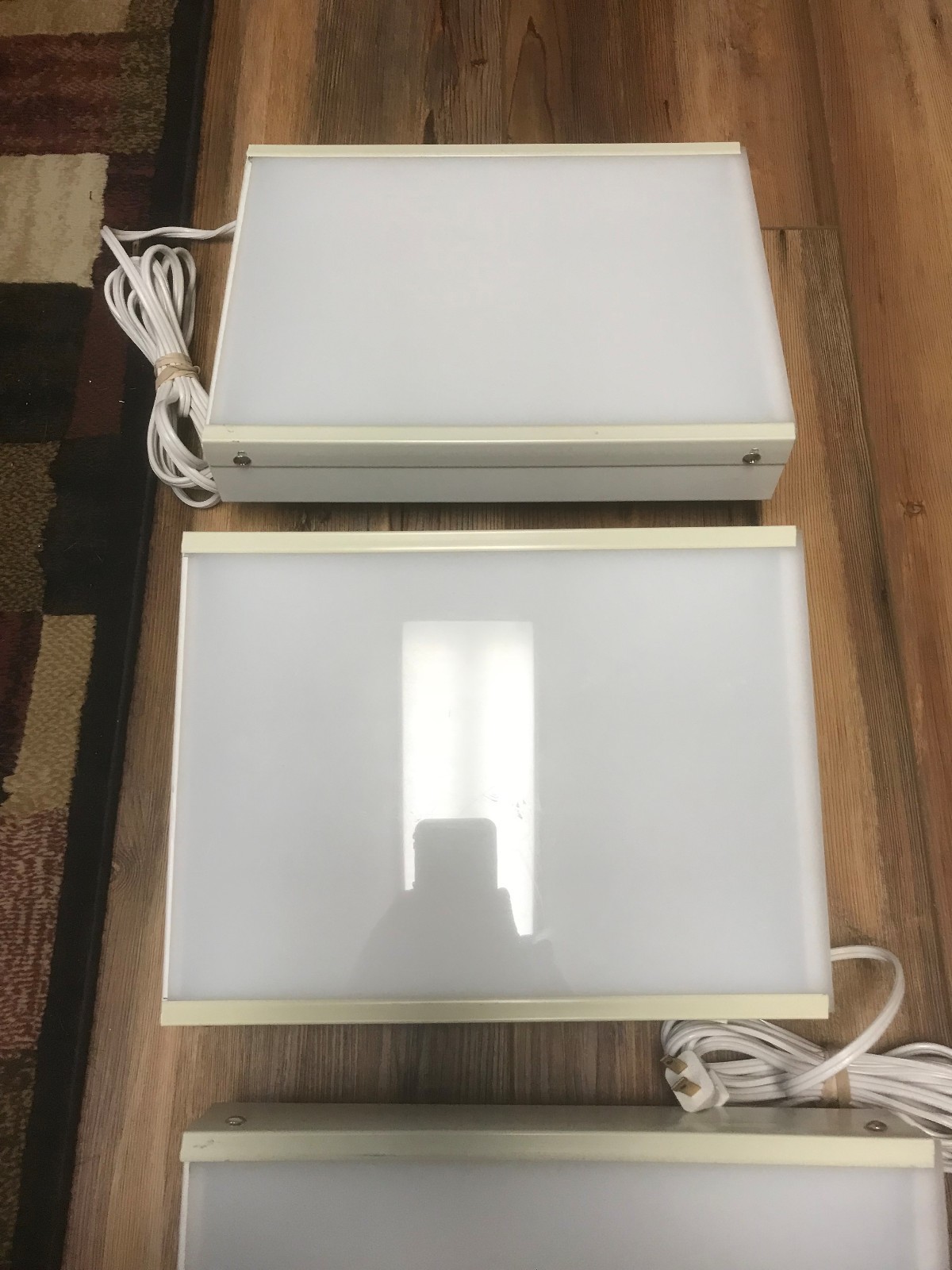 4 total Logan Light Box Desk Top No. 810/920 12-1/2
