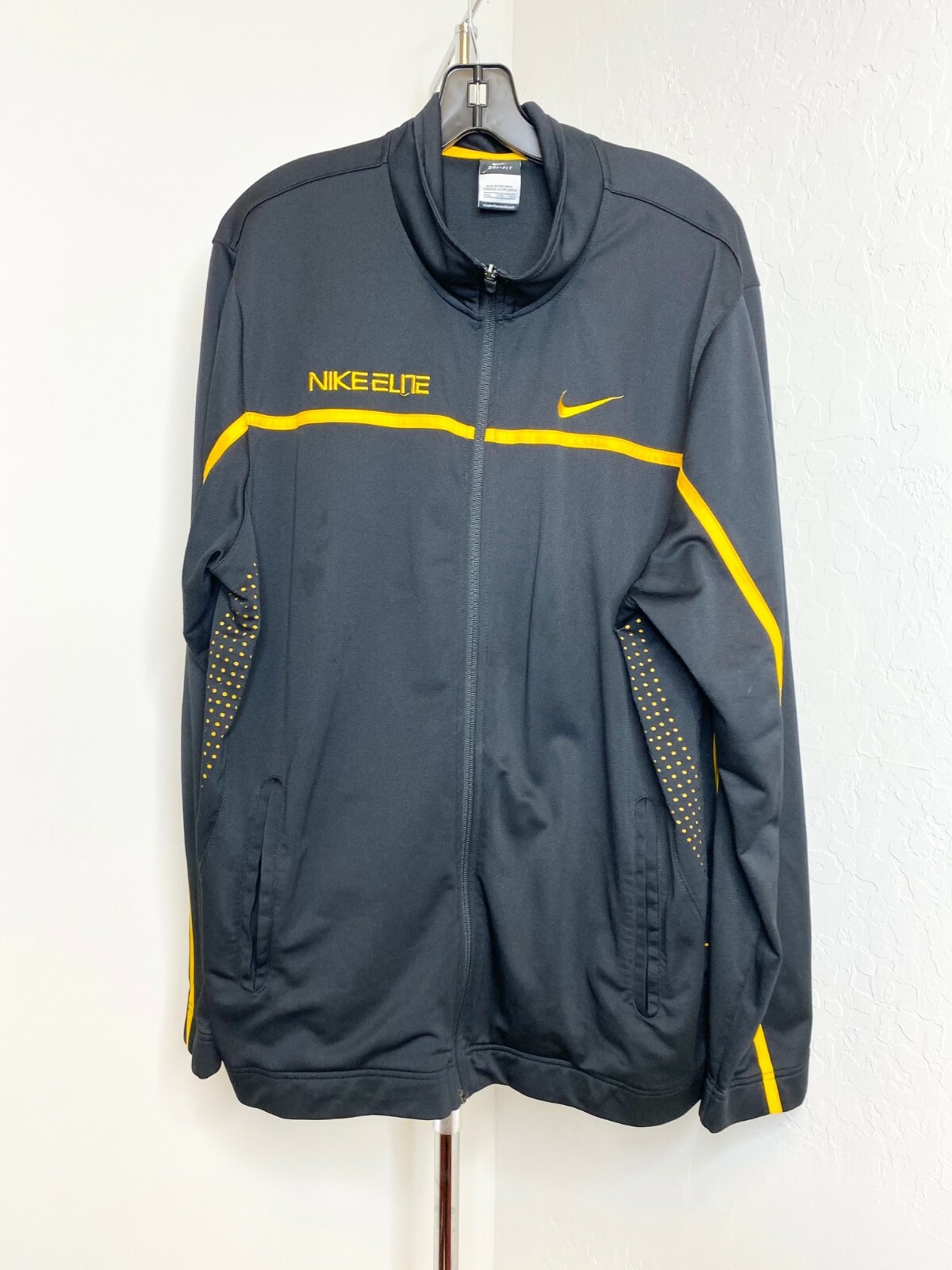 

NIKE ELITE Черная, желто-золотая куртка DRI-FIT с боковыми карманами на молнии и полной молнией XXL ~ Морилка, Multicolor, Nike Dri-Fit