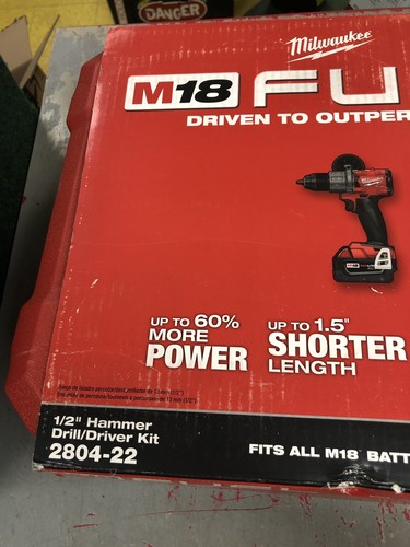 Milwaukee 2804-22 M18 1/2” Brushless Hammer Drill/Driver Kit (17673-3EJ)