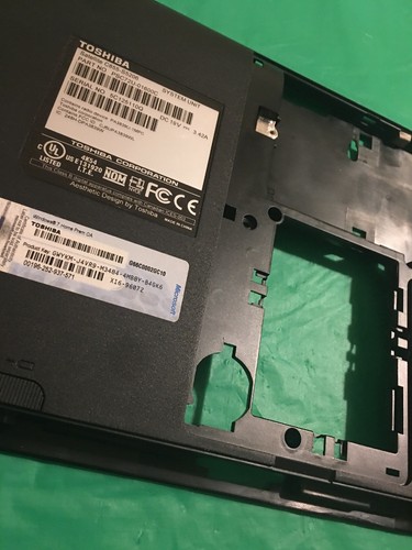 Toshiba Satellite C855-S5206 15.6