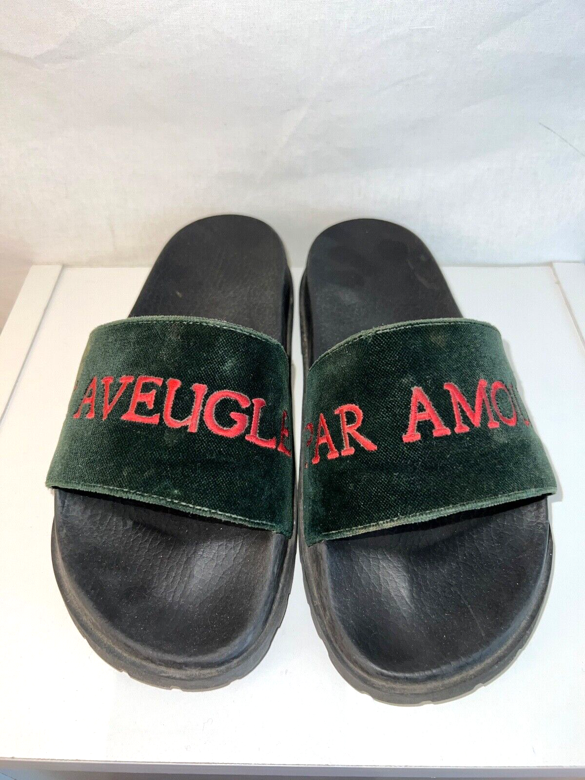 GUCCI ブラック パンプス パール装飾 38 GUCCI ブラック パンプス パール装飾 38