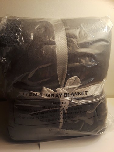 Fleece With Tie New Unused 4'x5'