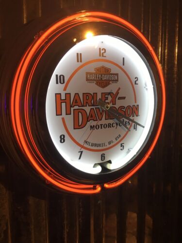 Harley-Davidson Motorcycle Double Neon Bar & Shield Clock Harley-Davidson Motorcycle Double Neon Bar & Shield Clock