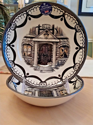ROYAL STAFFORD HALLOWEEN HAUNTED HOUSE WITCH DESSERT SALAD BOWLS SET OF 2 CEREAL