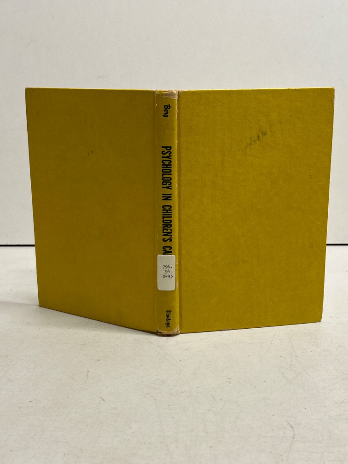 Psychology in Children's Camping by B. Robert Berg 1958 First edition