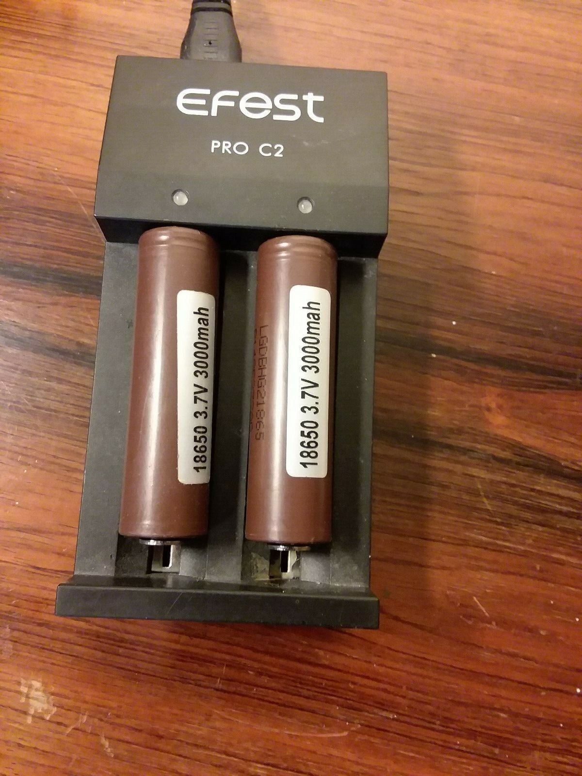 EFEST 2 bay Pro C2 FAST SMART CHARGER for 26650 16340 18650 | batteries INCLUDED