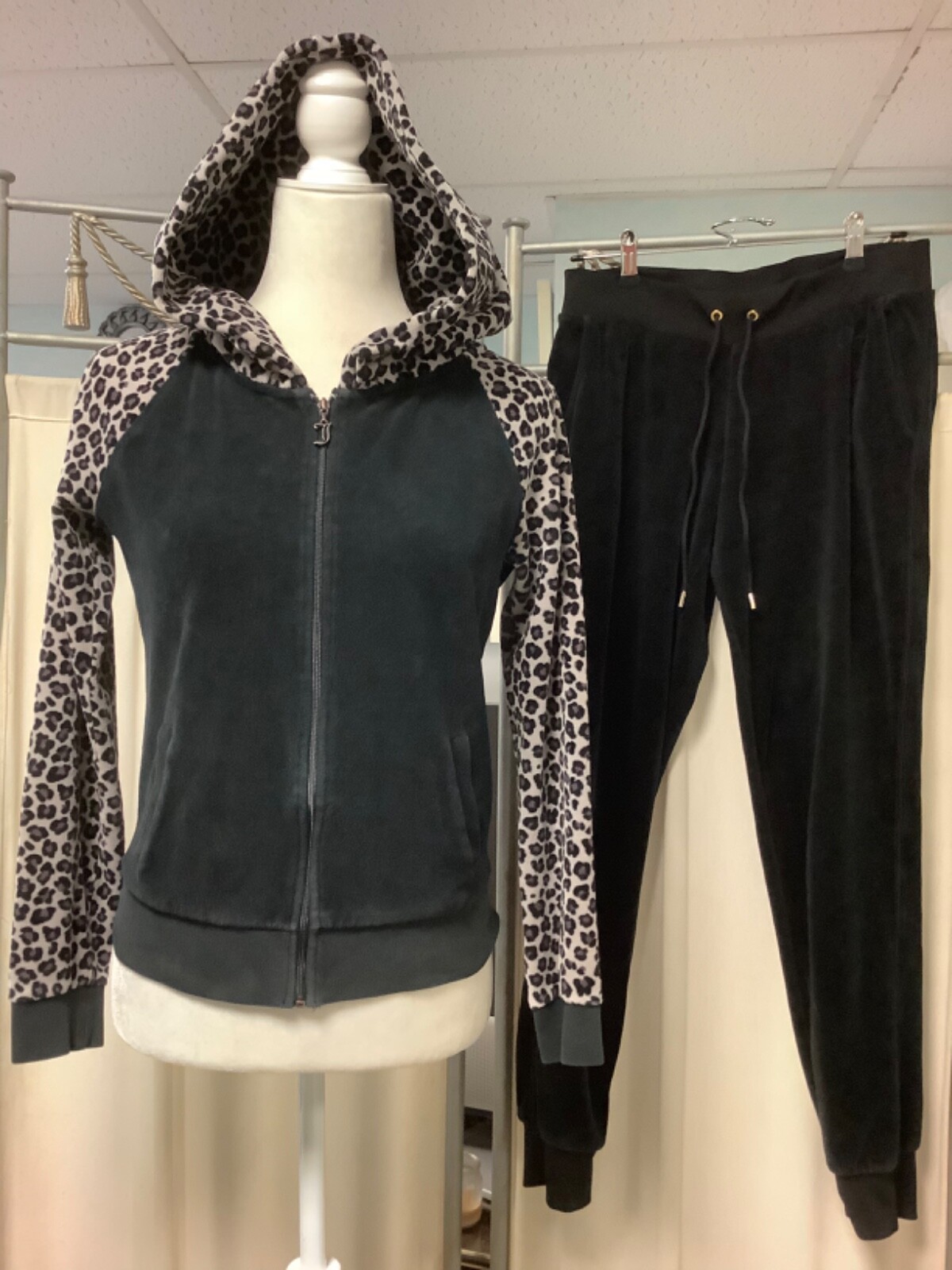 Juicy Couture Velour Leopard Zip Hood Cropped Jacket
