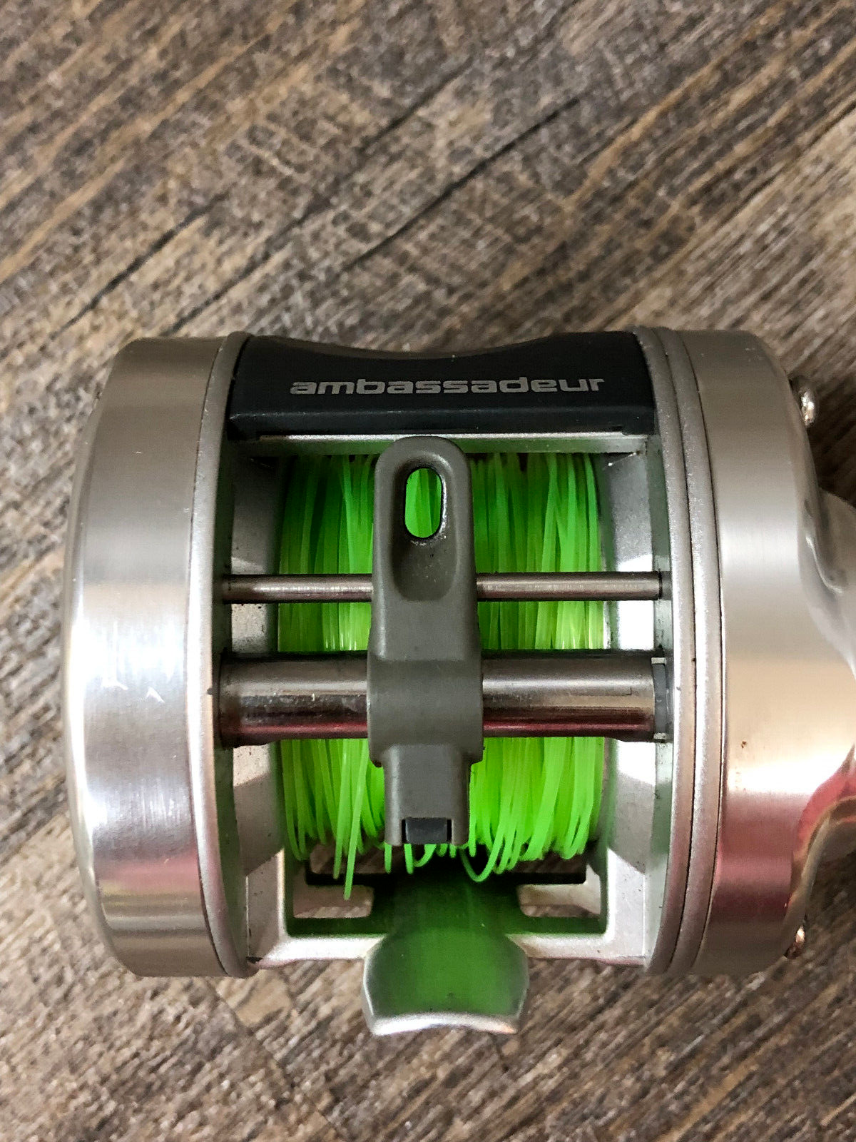 NICE Abu Garcia Ambassadeur S Baitcasting Round Reel AMBS 5501 Silver 5.1:1 LEFT