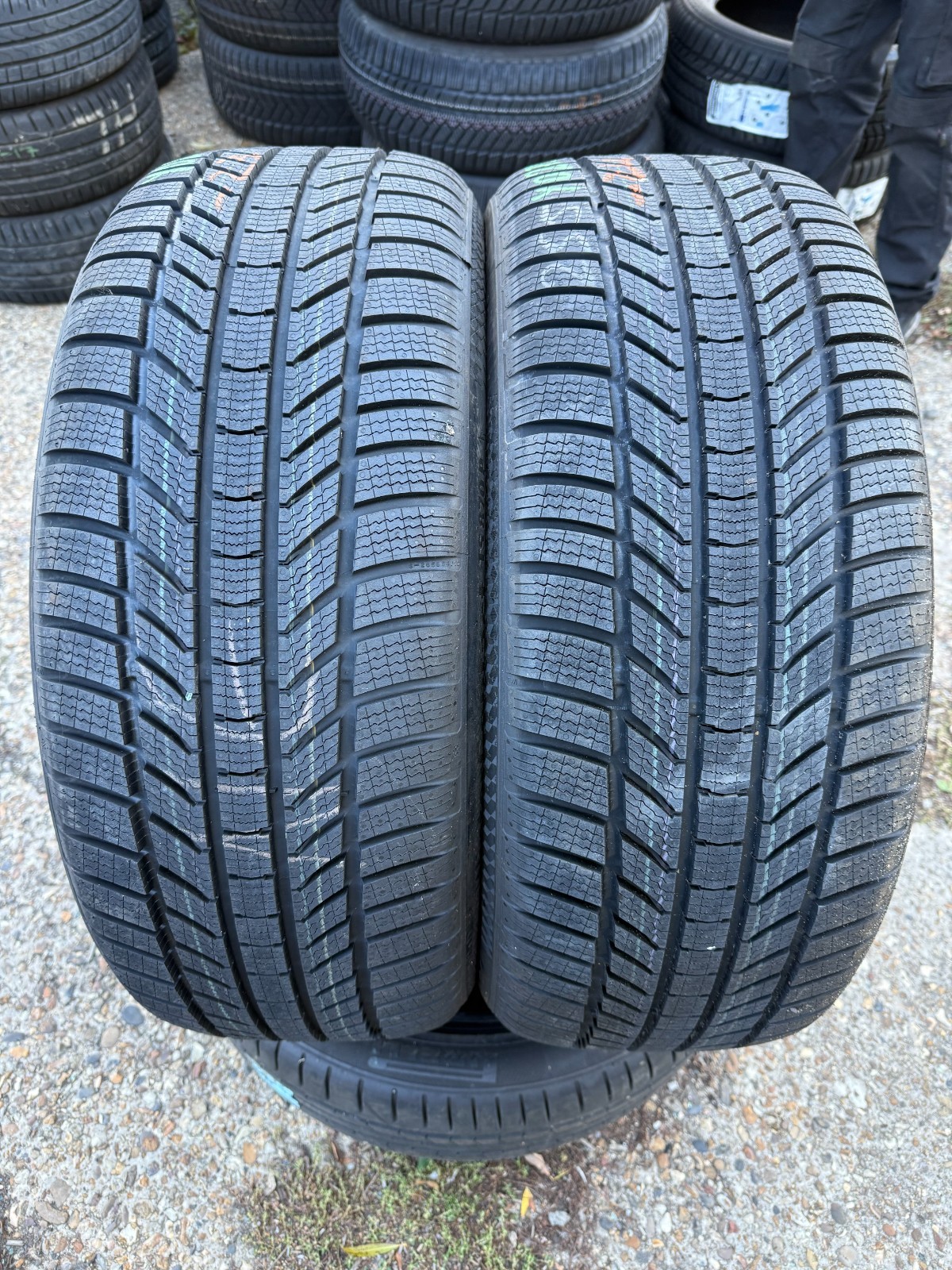 New 255 45 20 Continental, Winter, XL, M+S, 105V, x1 Tyre (F1_tyres) YD275