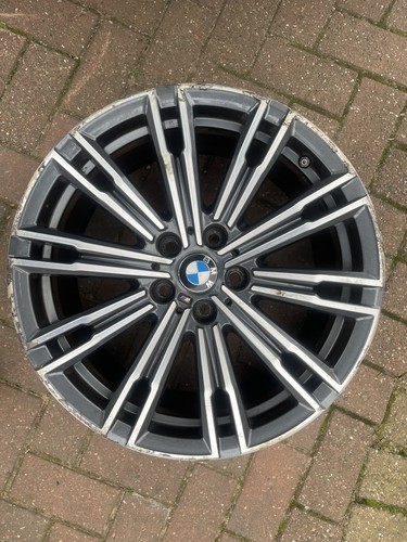 値下げしました！BMW G20 G21 18インチ3シリーズ純正 BMW純正】3シリーズ(G20,G21)等 18インチ ライトアロイホイール