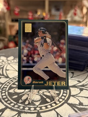 Derek Jeter 2001 Topps #100 Home Team Advantage - New York Yankees