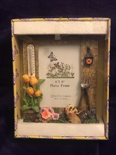 Garden Theme 3D Resin Picture Frame with Garden Tools Flowers Thermostat