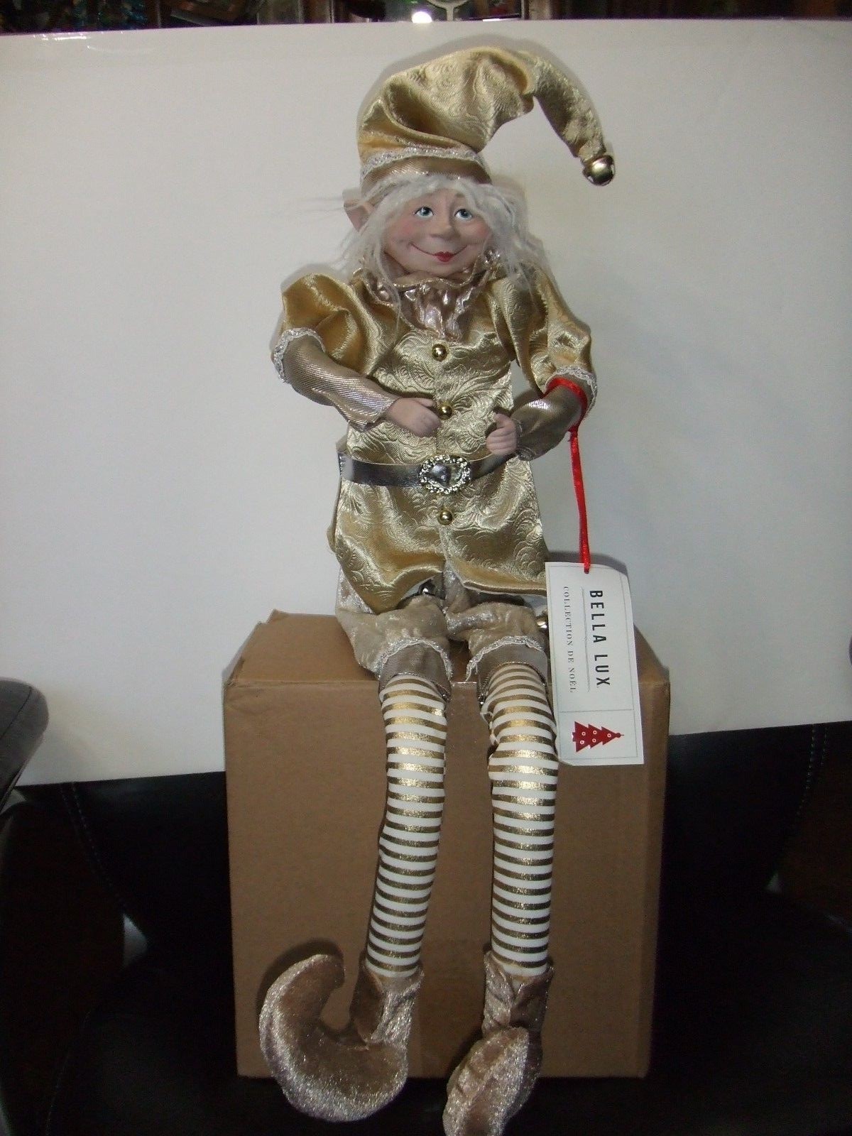 NEW W/TAG BELLALUX CHRISTMAS ELF WITH GOLD COLORED  SUIT 30