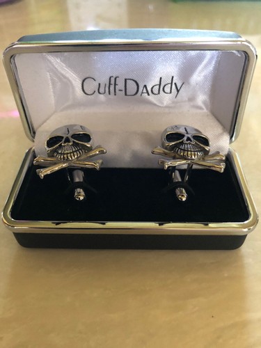 Cuff-Daddy Skull & Crossbones Cufflinks w/Case