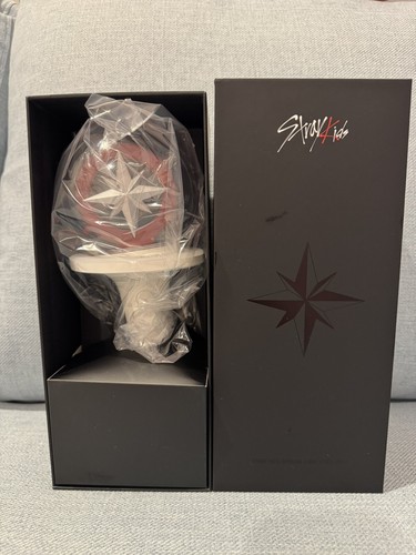 1度のみStraykids official light stick ver 2 LIGHT STICK: STRAY KIDS - OFFICIAL LIGHT STICK VER. 2