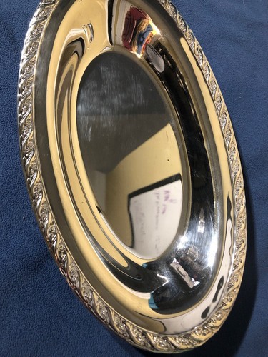 International Silver Oval Bread Tray 12.5 x 7 Absolutely Gorgeous