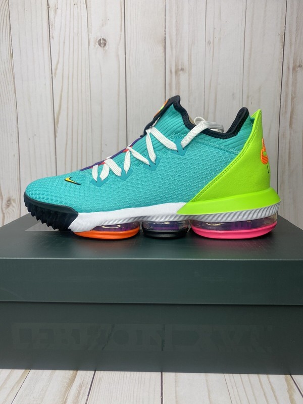 lebron 16 low air max trainer 2