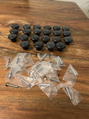 AMEROCK BP5421 -SBP SPECKLED BLACK ROUND PLASTIC CABINET PULL KNOB 11/4” x22 VGC