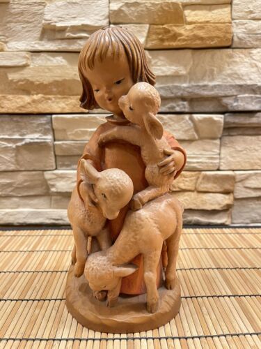 Vintage Rare Anri Wooden Carved Figurine Vintage Rare Anri Wooden Carved Figurine