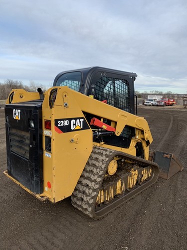 Caterpillar 239D Skid Steer Compact Track Loader