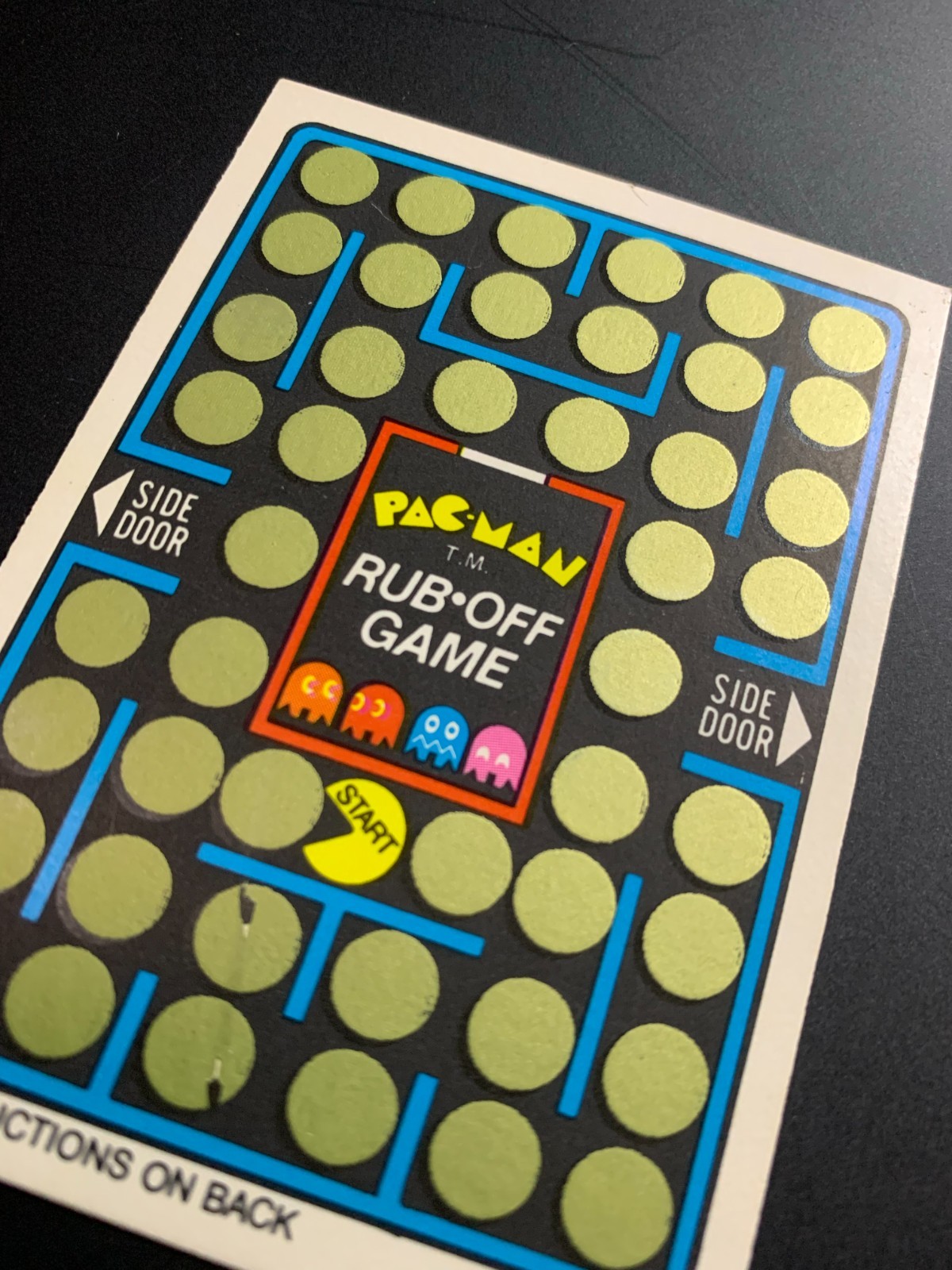 PACMAN PAC MAN PAC-MAN RUB OFF GAME very rare VINTAGE TRADING CARD gold