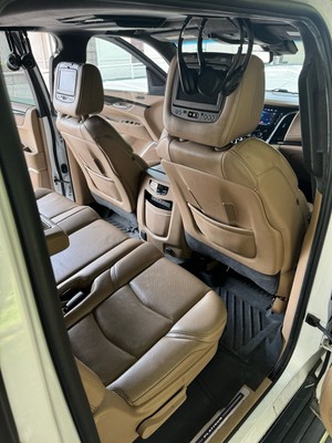 image 19 of interior