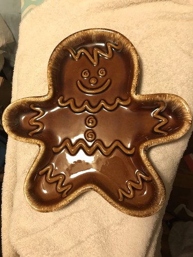 Hull Pottery Brown Drip Gingerbread Plate