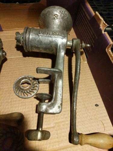 (3) Vintage Metal Universal No 3, no 1 1/2, 20  Meat Grinders Wood Handle kitch