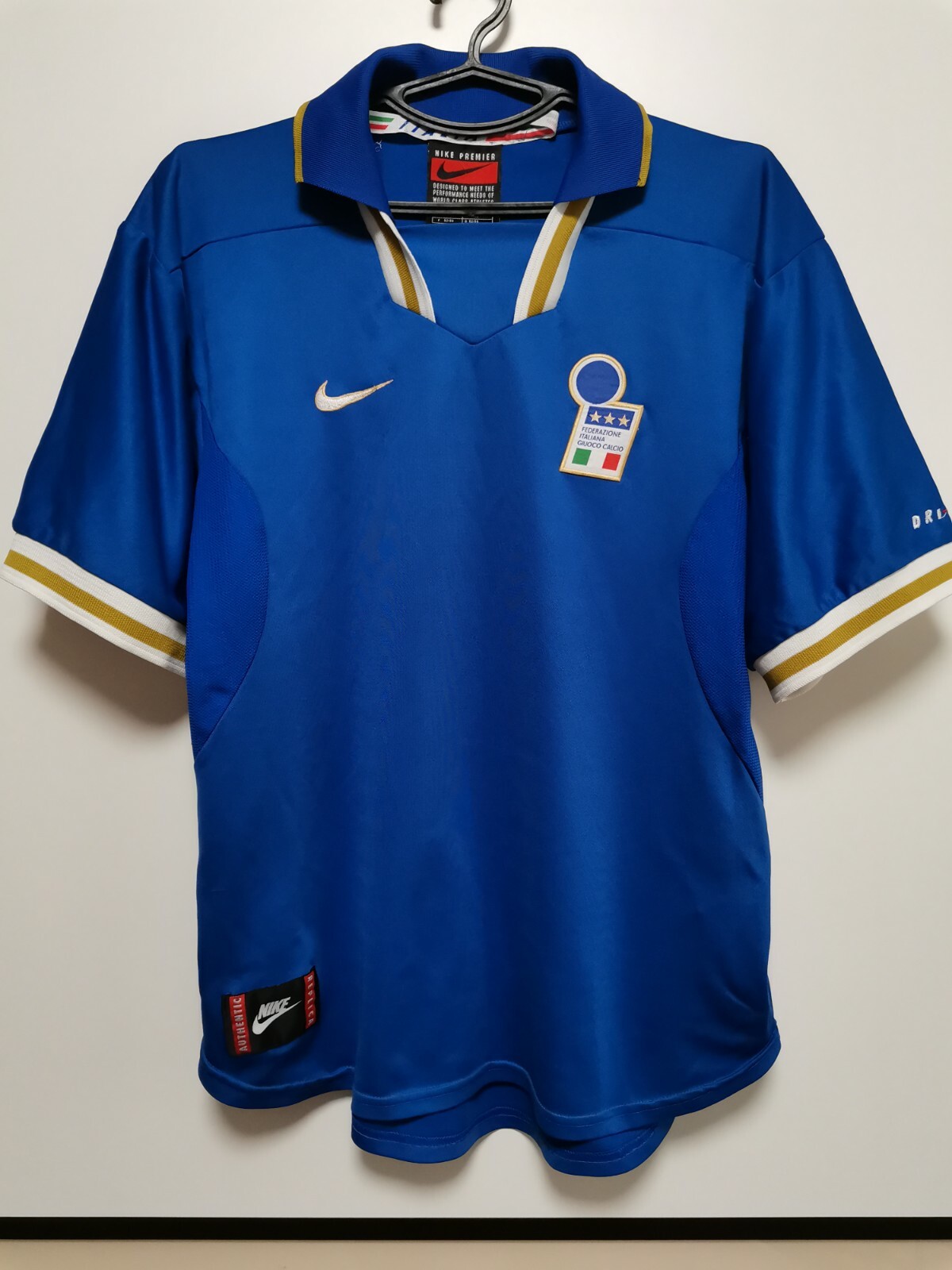 SIZE L ITALY 1996-1997 HOME FOOTBALL SHIRT JERSEY | eBay SIZE L ITALY 1996-1997 HOME FOOTBALL SHIRT JERSEY | eBay
