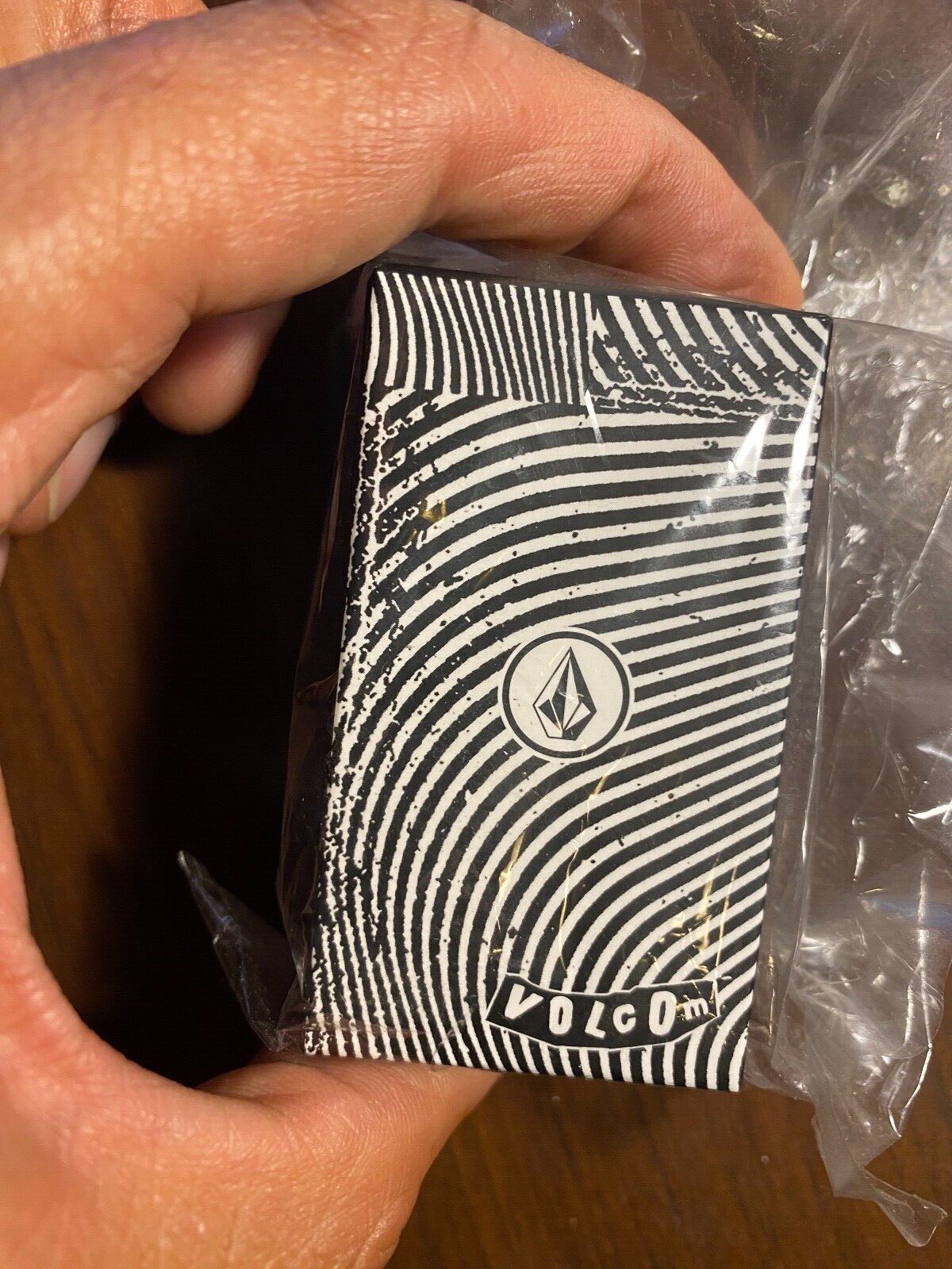 MEDICOM TOY - ★VOLCOM★BE@RBRICK★100%＆400%★新品未開封★ VOLCOM × BE@R BRICK の抽選販売分を解禁！ | リバレイティッド