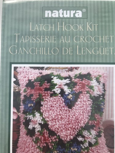 Caron Heart Love Wreath 12