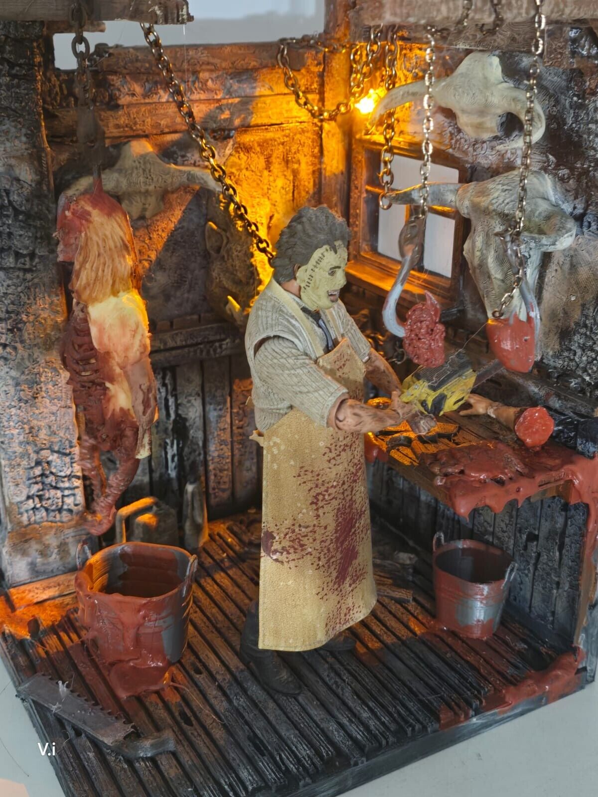 Custom DIORAMA Texas Chainsaw Massacre LEATHERFACE -- Scale Custom DIORAMA Texas Chainsaw Massacre LEATHERFACE -- Scale