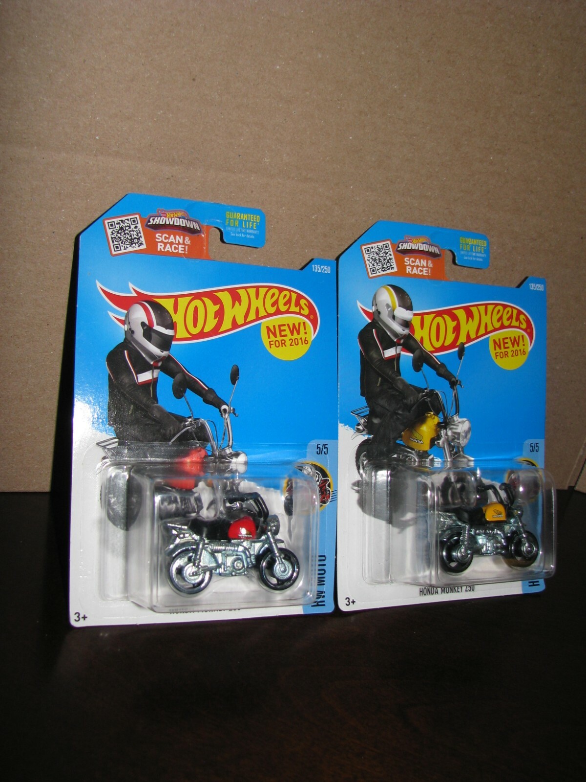 ミニカー HotWheels HONDA MONKEY Z50 Amazon.com: Hot Wheels Motorcycle Club Honda Monkey Z50 5/5