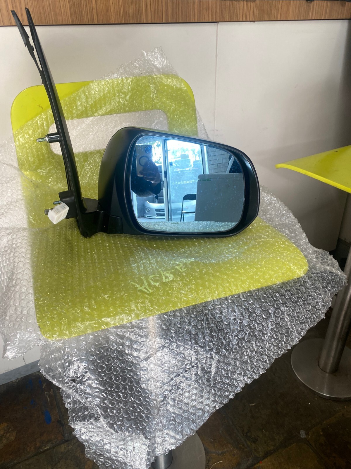 RHS DOOR MIRROR NO CAMERA IN GREY FOR TOYOTA TARAGO/ESTIMA ACR50, GSR50, AHR20 - thumbnail 4