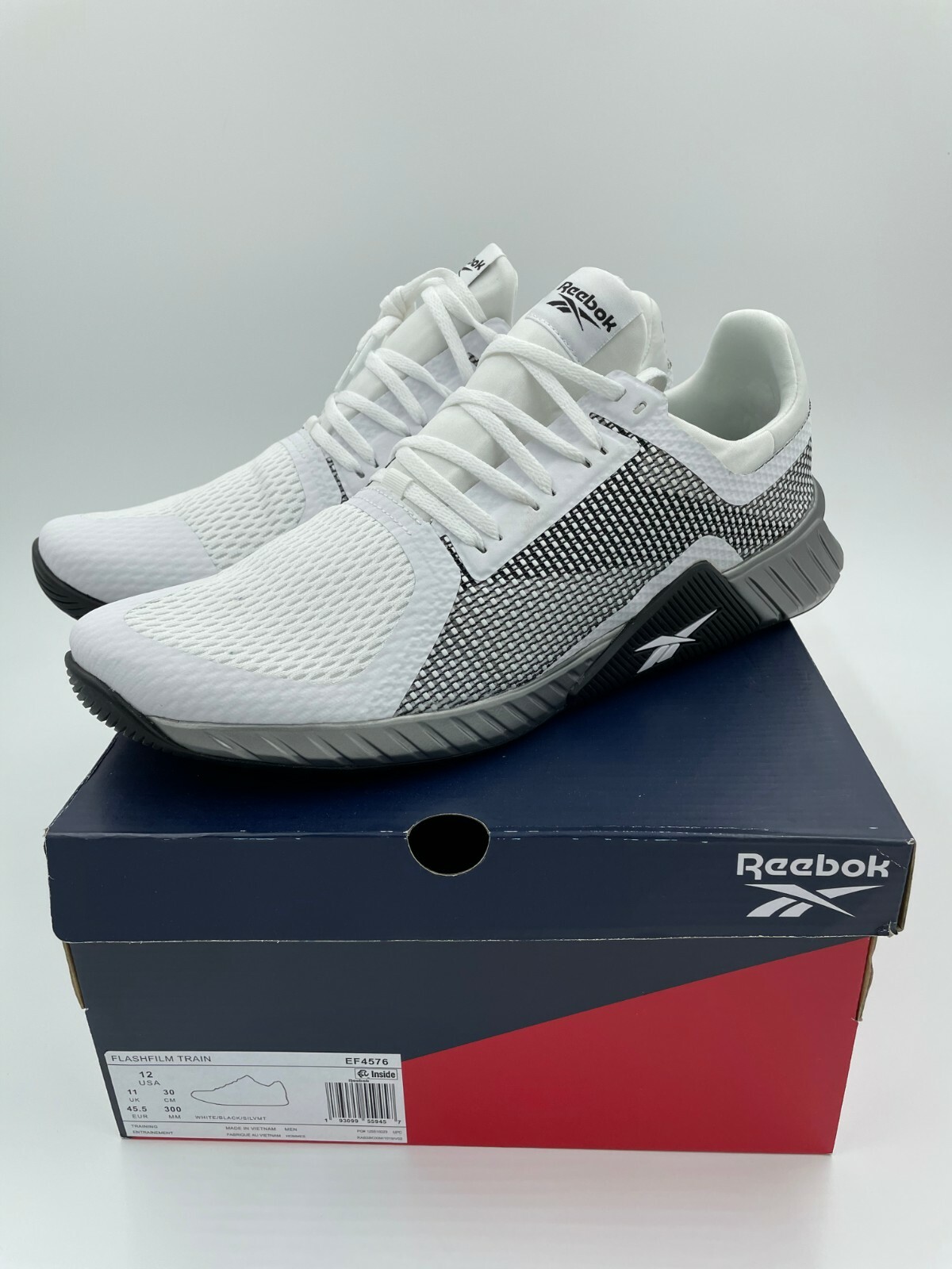 Купить Кроссовки REEBOK FLASHFILM TRAIN /size 12 MENS white/black/silver в  интернет-магазине с Ebay с доставкой из США, низкие цены | Nazya.com