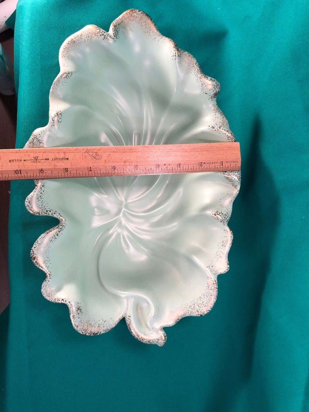 Vintage Leaf Bowl
