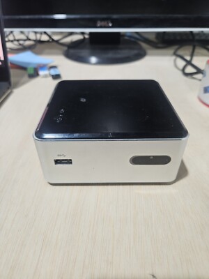Intel NUC Mini PC, DN2820FYKH