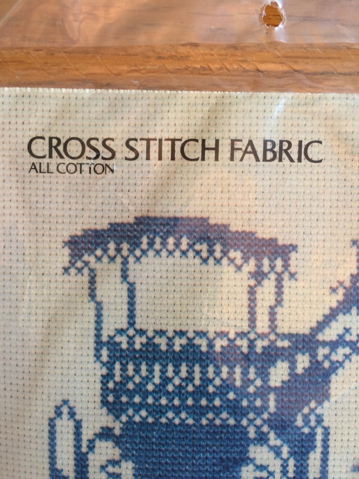 Charles Craft Cross Stitch Fabric Aida 18 Count 12