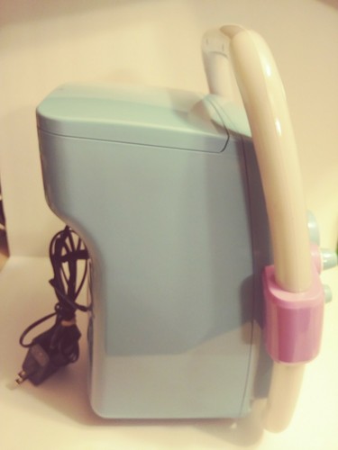 Disney Frozen Elsa & Anna Flashing Light Karaoke Machine & CD player System EUC
