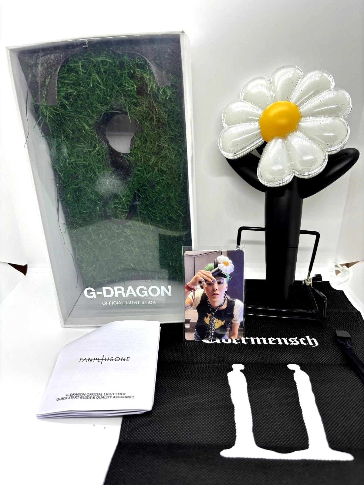 G-DRAGON GD Official Light Stick /+ Photocard / FAST & SAFE