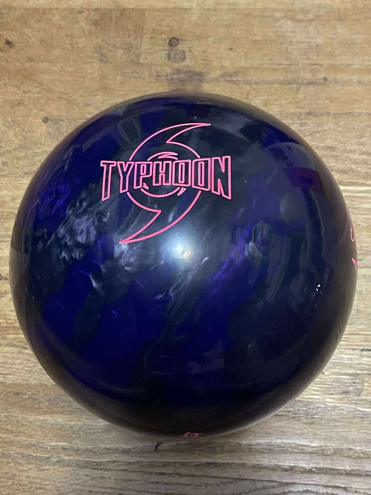 ストーム typhoonタイフーン 14ポンド ボウリングボール Storm Typhoon