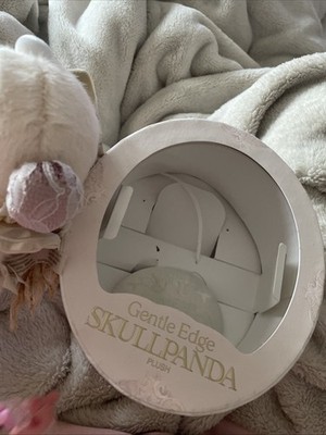 POPMART Skullpanda Gentle Edge Plush Doll ShangHai PTS Comic